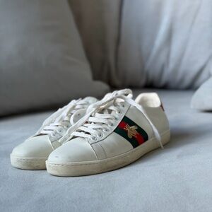 White Sneakers with Green and Red Stripe